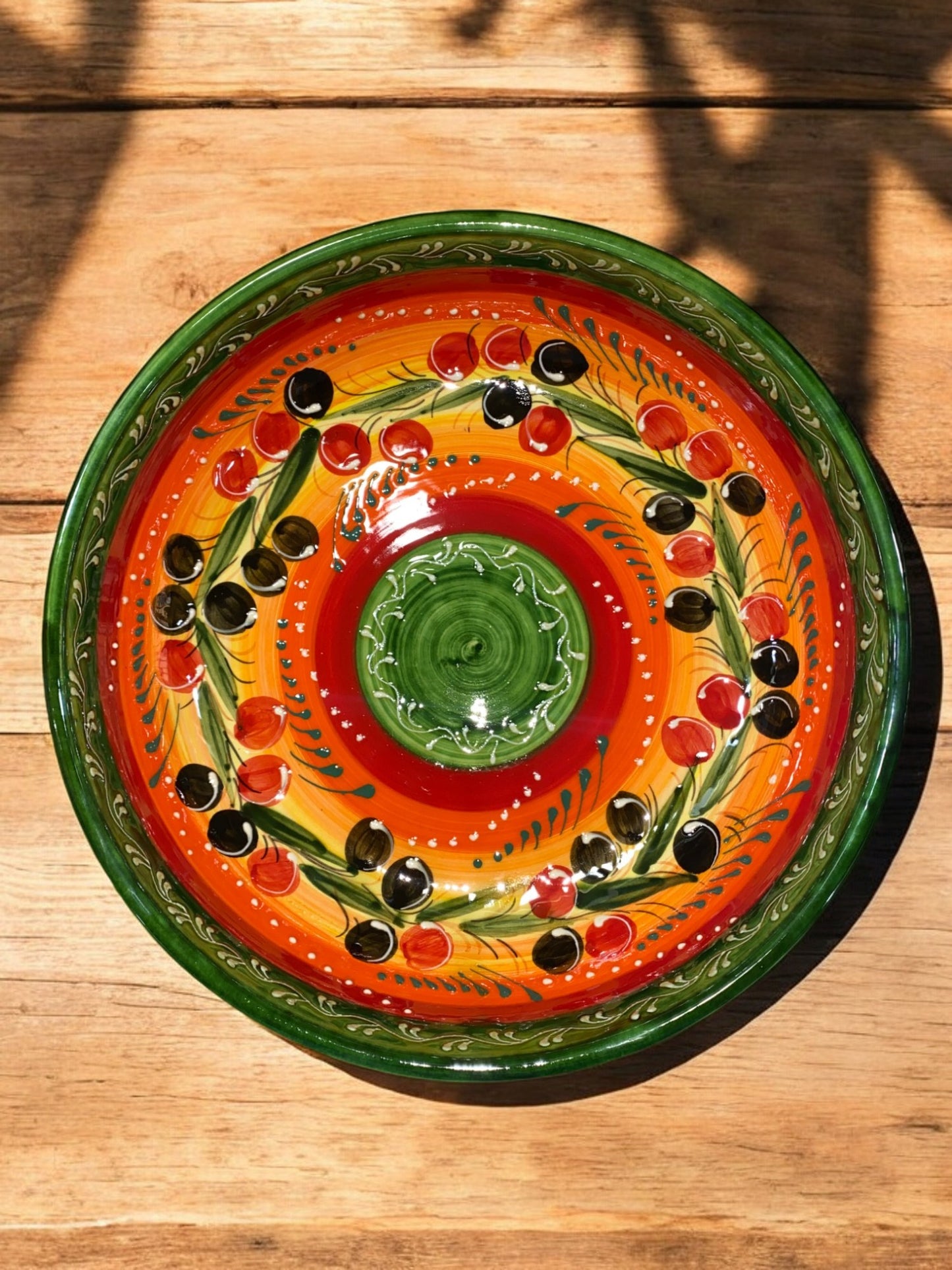 Coupe à Fruits en Céramique Artisanale - Motif Provençal Vert