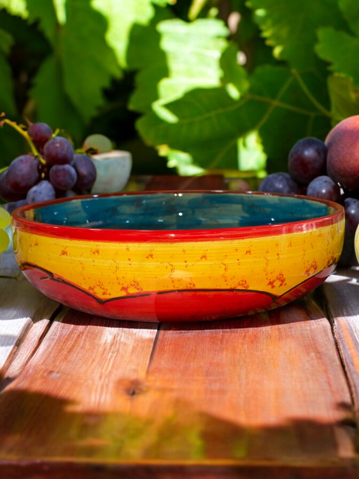 Coupe à Fruits en Céramique Artisanale - Motif Village Provençal