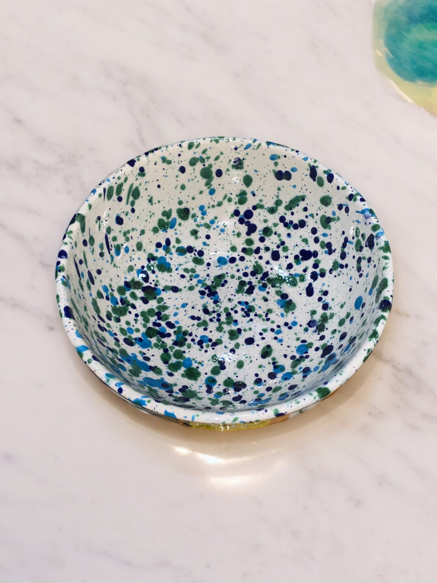 Grand Bol en Céramique Artisanale - Motif Moucheté Bleu et Vert