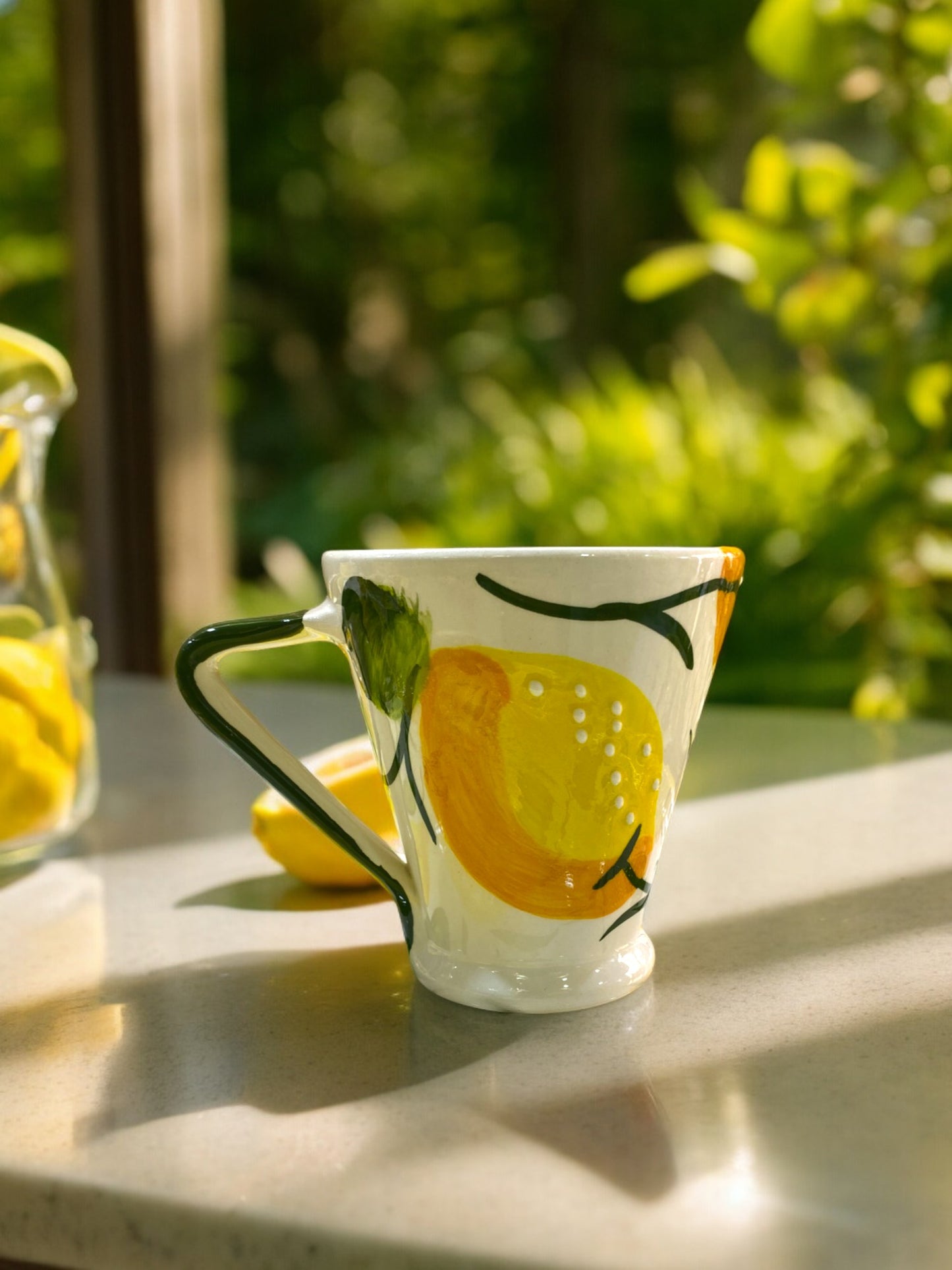 Mug Conique en Céramique Artisanale - Motifs Citrons